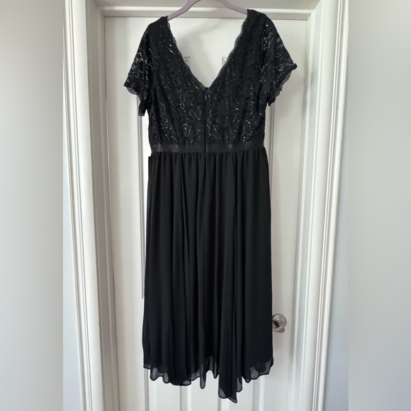 NWT Torrid Special Occasion Dress - Picture 2 of 12
